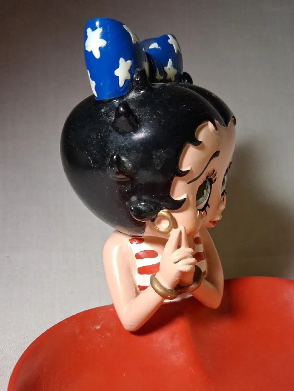 Vintage 2004 Betty Boop Red Heart Shaped Trinket Soap Dish Resin Trinket Dish